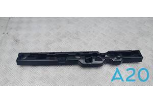 51777387345 - Б/У Кронштейн накладки порога на BMW 5 (G30) xDrive 530 i