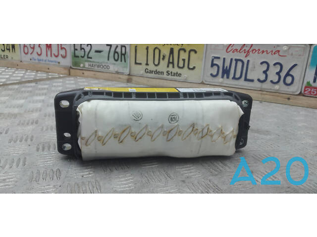 5C6880204C - Б/В Подушка безпеки AIRBAG пасажирська на VOLKSWAGEN JETTA IV 2.0 TDI