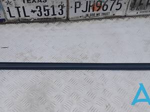 5NA8374805AP - Б/У Молдинг стекла двери внутренний на VOLKSWAGEN TIGUAN (AD1) 2.0 TSI 