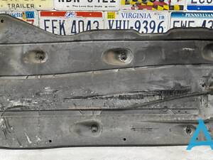 5Q0825201L - Б/У Защита днища на AUDI A3 (8V1, 8VK) 2.0 TFSI (є тріщина)