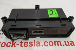 6 Блок контроля стояночного тормоза Tesla model S, model S REST, model X 1007618-00-J