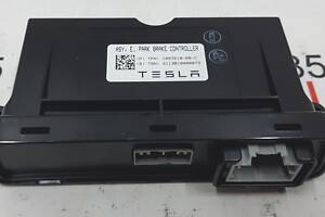 6 Блок контроля стояночного тормоза Tesla model X S REST 1007618-00-J