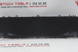 6 Воздуховод центрального радиатора RWD Tesla model S 1007256-00-K