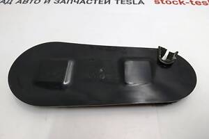 6 Заглушка замка дверь задняя правая Tesla model S REST 1064670-00-A