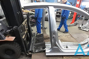 61032WB001 - Б/У Стойка кузова на TOYOTA YARIS (_P5_) 1.5 