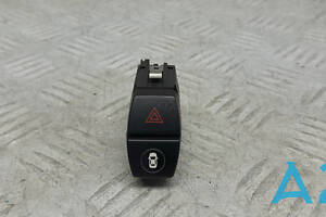 61319423268 - Б/У Кнопка аварийной сигнализации на BMW X2 (F39) sDrive 28 i