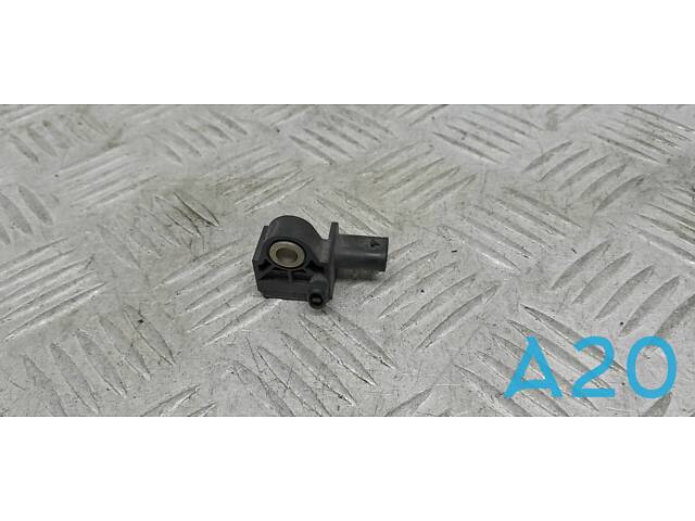 65779196042 - Б/У Датчик удара AIR BAG на BMW 4 Gran Coupe (F36) 430 i