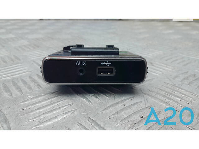 6FV08KXHAA - Б/В Блок USB на FIAT 500X (334_) 1.4