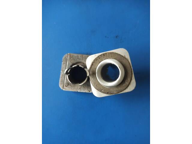7E0919491 7E0919491A VAG кронштейн датчика парктроника для Volkswagen T5 Caravelle Multivan 2003-2009 - Фото 1