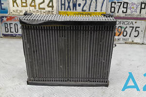 7P0820101B - Б/У Радиатор испарителя кондиционера на VOLKSWAGEN TOUAREG (7P) 3.6