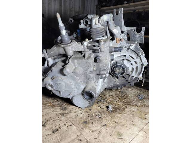 8200361232 МКПП 6-ступінчаста . Renault Scenic 2003–2008. Grand Scenic II 2004-2009. Megane II 2003-2008. 1,9 dci.