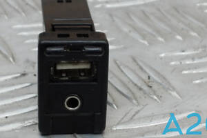 861900R010 - Б/В Блок USB на TOYOTA CAMRY седан (_V5_) 2.5 (ASV50_) (Отсутствует крышка)