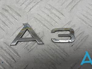 8P08537412ZZ - Б/В Значок кришки багажника на AUDI A3 (8V1, 8VK) 1.8 (дефект хрому)