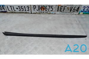 8U0854327ASP9 - Б/У Молдинг лобового стекла на AUDI Q3 (8U) 2.0 TFSI quattro