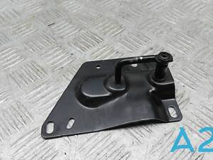 8W0823185D - Б/У Скоба замка капота на AUDI A5 (F5) 2.0