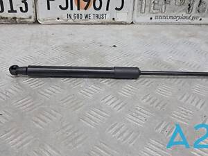 8W0823359B - Б/У Амортизатор капота на AUDI A4 (B9) 2.0 Allroad