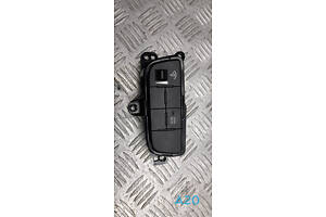 933002V1104X - Б/У Кнопка освещения панели приборов на HYUNDAI VELOSTER (FS) 1.6 GDi