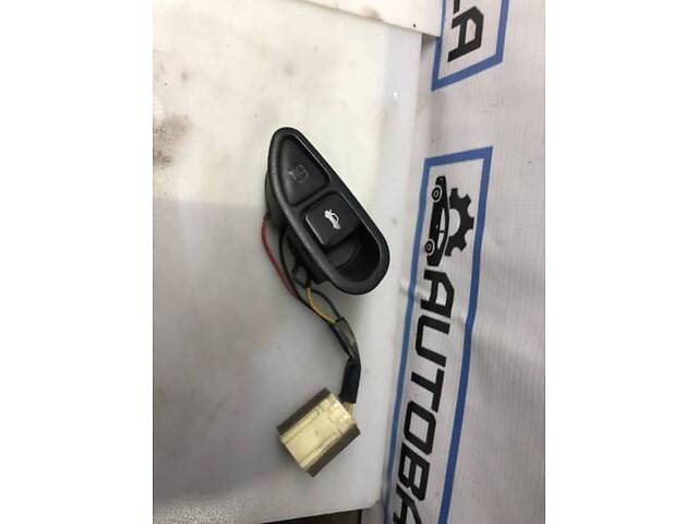 935553D010 Hyundai/Kia кнопка відкриття люка топливного бака