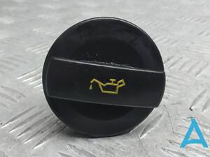 95810448510 - Б/У Крышка маслозаливной горловины на PORSCHE MACAN 3.0