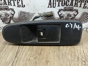 96639377zd Кнопка склопідіймача (передня права) Citroen C4 Picasso