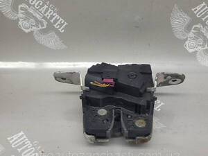 A2047400335 замок кришка багажника mercedes clk X204