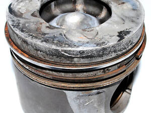 A6420303817 Поршень левый STD 3.0CDI 24V OM642.896 Mercedes-Benz Sprinter 906 06-18 (A6420303817)