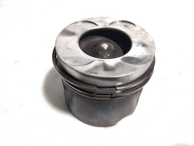 A6420303817 Поршень левый STD 3.0CDI 24V OM642.896 Mercedes-Benz Sprinter 906 06-18 (A6420303817) - Фото 2