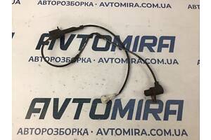 Датчик ABS передний левый Toyota Avensis T25 2003-2008 8826612630