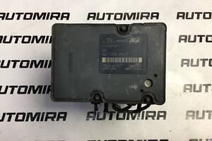 Блок управления ABS Ford Focus 1 1998-2005 2M512M110EC