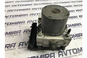 Блок ABS Hyundai i30 2007-2012 589202L500