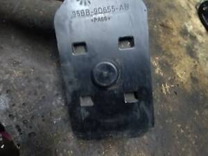 Абсорбер топлива 1012324 Ford Escort 1995-2000 г.в. 1.8 Zetec