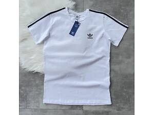 AD біла футболка