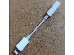 Адаптер-кабель-переходник Apple Lightning - AUX 3,5mm. Как новый!