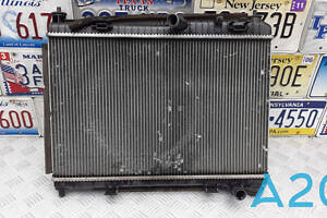 AE8Z8005B - Б/У Радиатор охлаждения двигателя на FORD FIESTA (CT) 1.6 (Немного примяты соты)