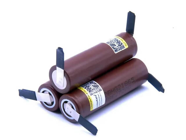 Акумулятор літієвий li-on 18650 2000 мАч з виводами для паяння №2136 - Фото 1