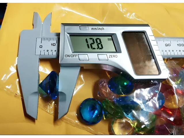 Акриловые бриллианты RESTEQ разноцветные, 50 шт в упаковке — декоративные акриловые камни для украшений, творчества и де - Фото 5