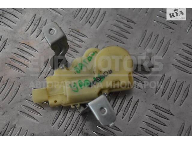 Активатор замка крышки багажника Toyota Yaris 2006-2011 110298