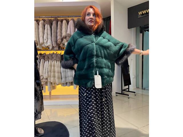 акция! шикарная и красивая зеленая шуба с норки + соболиная окантовка рукова-не дорого продаю