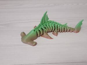 Акула молот рухлива 19 см