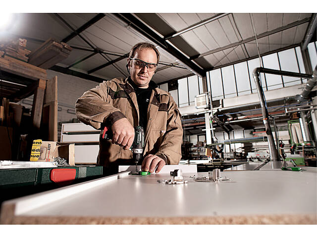 Потужний акумуляторний дриль-шуруповерт Metabo PowerMaxx BS Basic LC 12 : 34 Нм, кейс шуруповерт для дому (600984500) - Фото 4