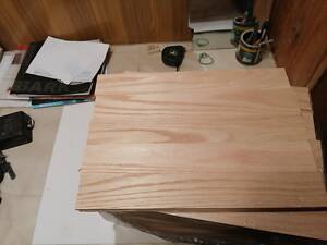 Паркет із дуба світлого, селект, розмір 15х50х350 мм.