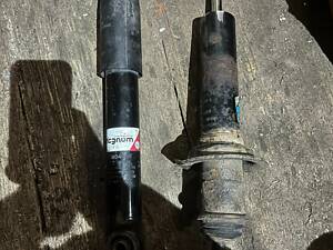 Амортизатор передній A1633260400 Mercedes ML (W163) (1998 - 2005) 2.7cdi