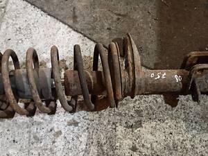 Амортизатор передняя стойка пружина левая сторона для ВАЗ 21099