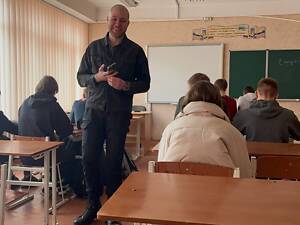 Англійська для іспитів та розмовної практики