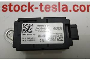 Антена датчиків тиску в шинах (TPMS) Tesla model S REST