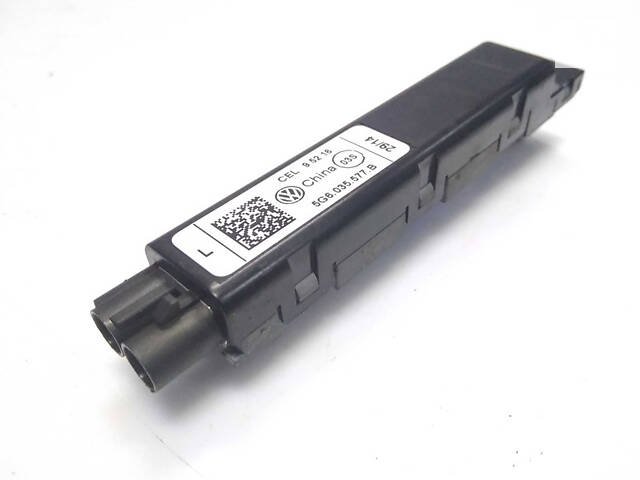 Антена Keyless кришки багажника 5G6035577B VW Golf VII 12-20