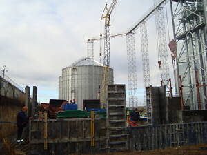 Аренда гусеничных кранов Киев по Украине.