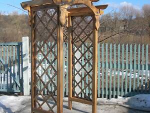 Арка пергола з масиву сосни
