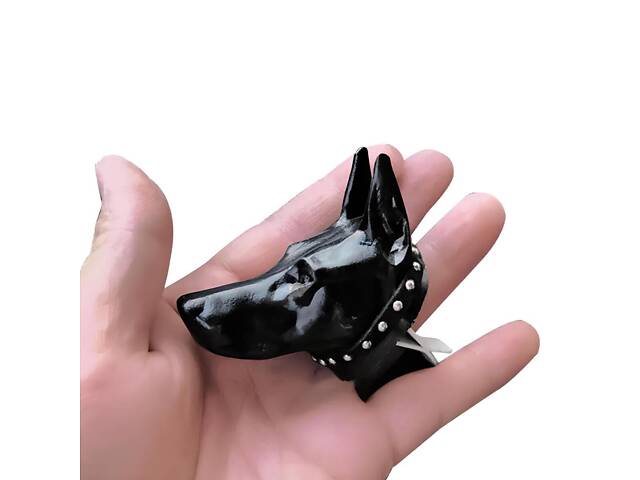 Ароматизатор для автомобіля Доберман RESTEQ чорний — стильний освіжувач повітря та декоративний елемент для салону авто - Фото 1