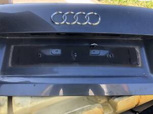 Audi a4 b7 седан кришка багажника